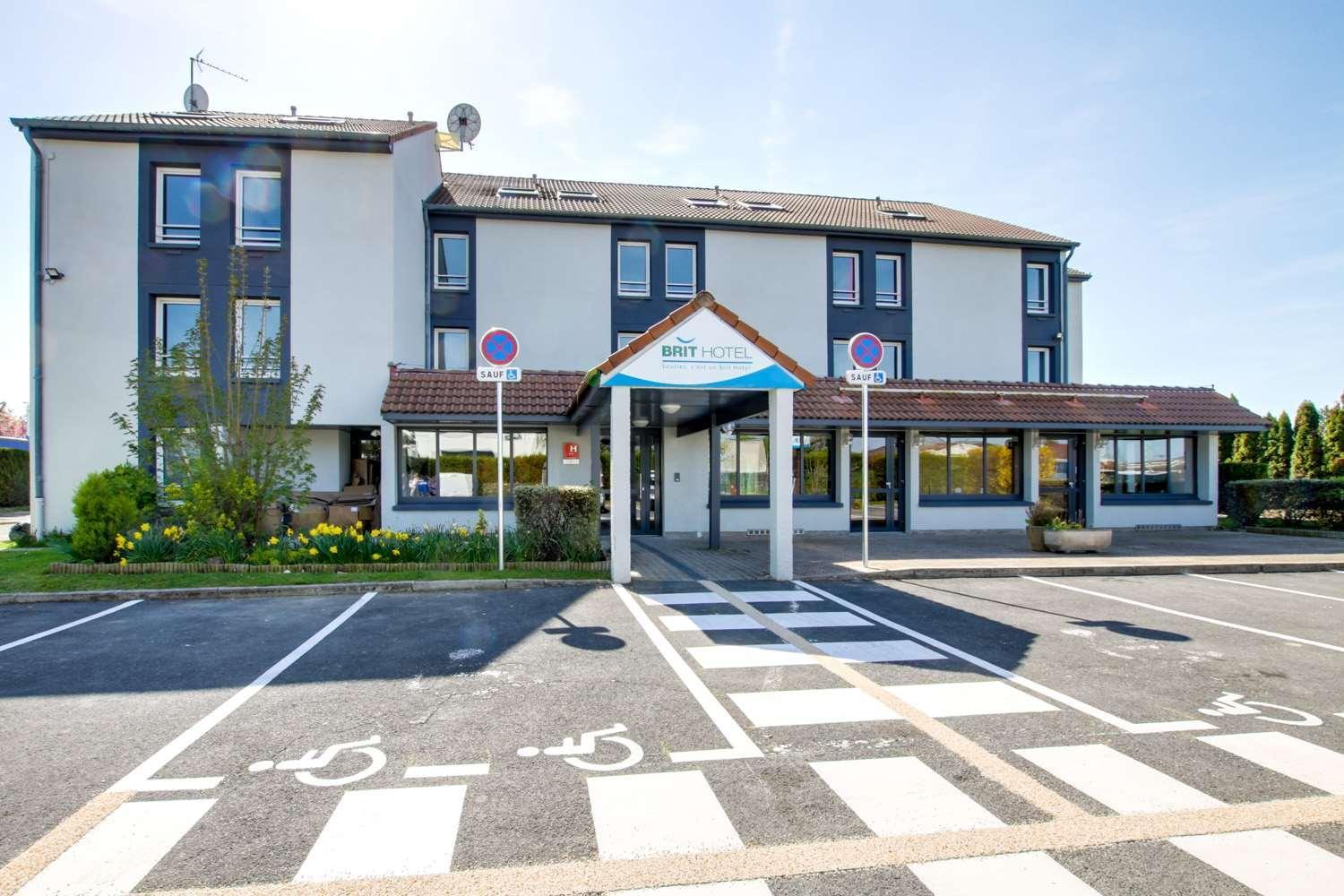 Brit Hotel Reims La Neuvillette Экстерьер фото