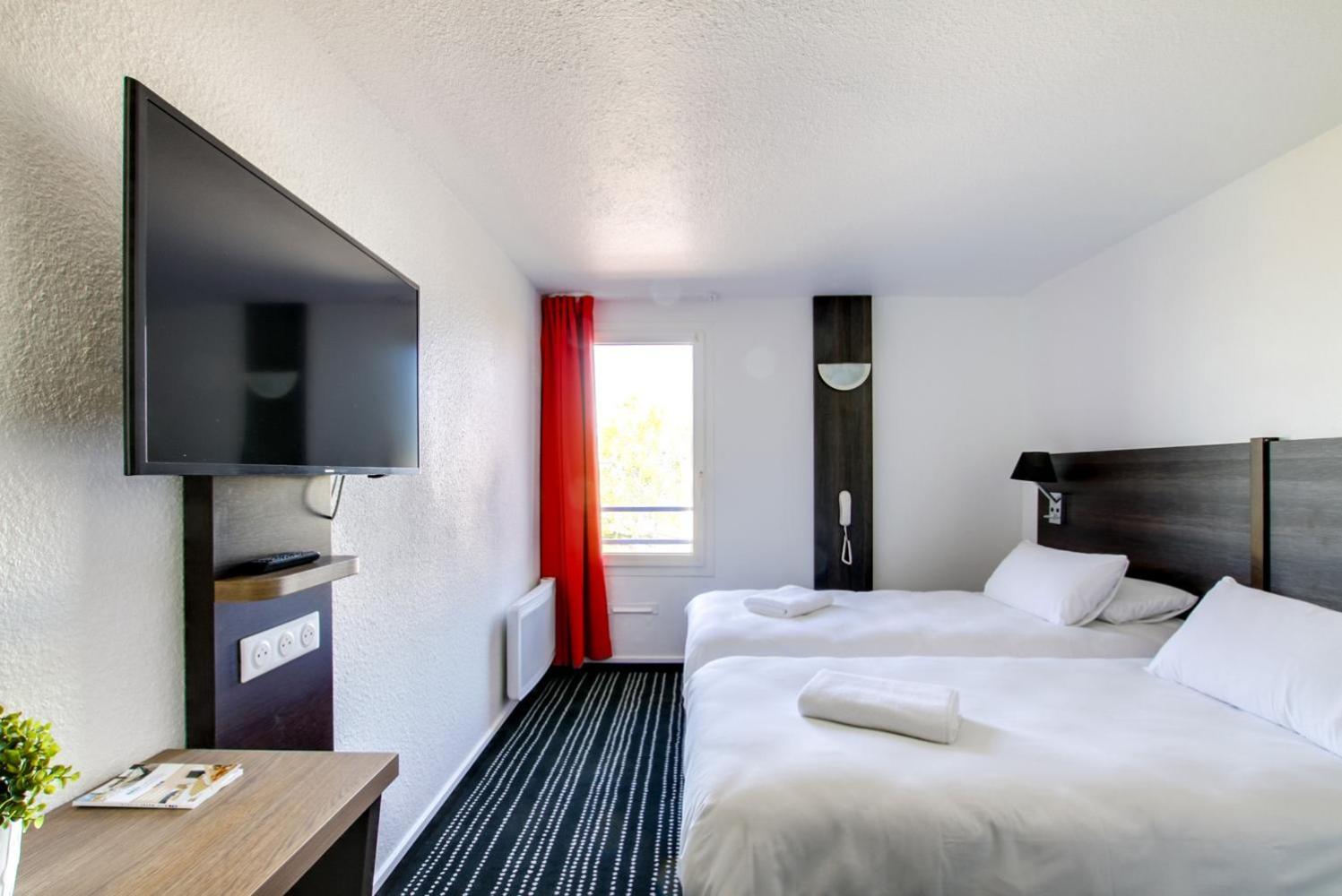 Brit Hotel Reims La Neuvillette Экстерьер фото