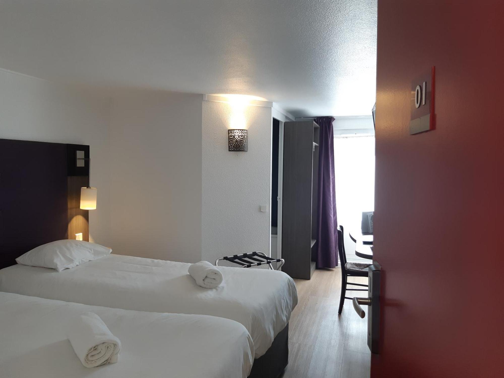 Brit Hotel Reims La Neuvillette Экстерьер фото