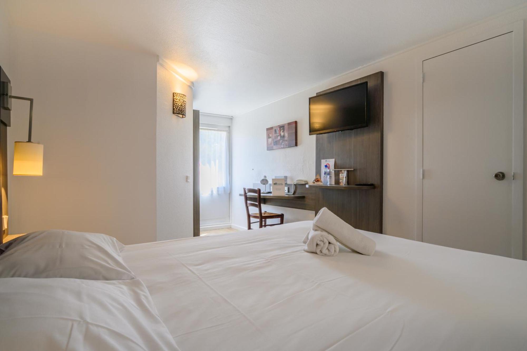 Brit Hotel Reims La Neuvillette Экстерьер фото