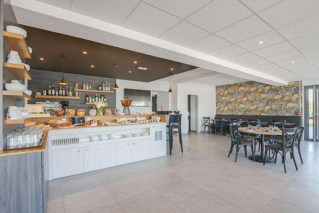 Brit Hotel Reims La Neuvillette Ресторан фото