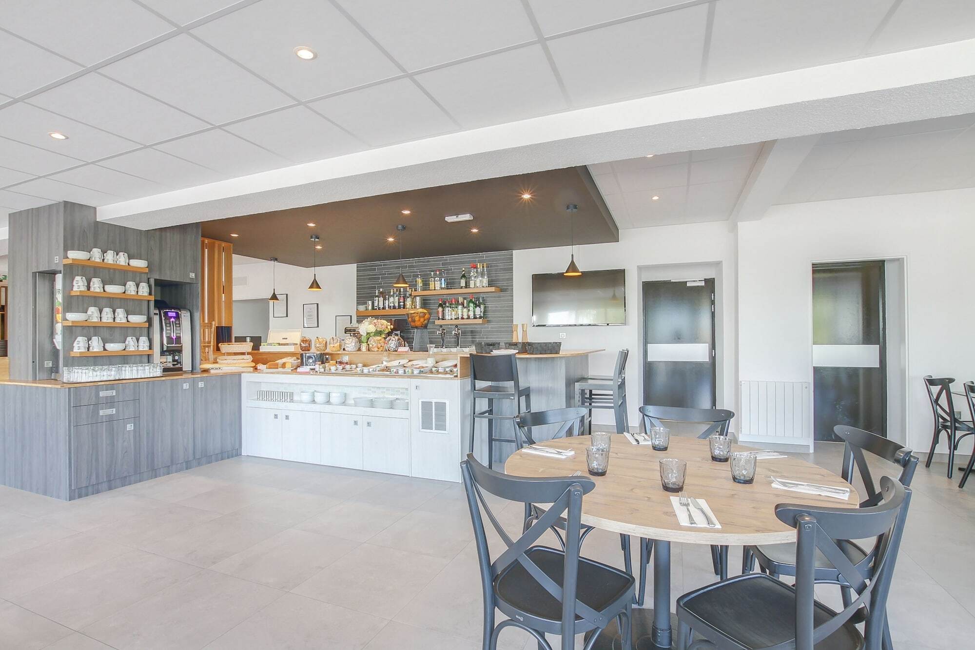 Brit Hotel Reims La Neuvillette Экстерьер фото
